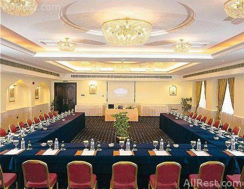 Crowne Plaza Hotel Muscat 13